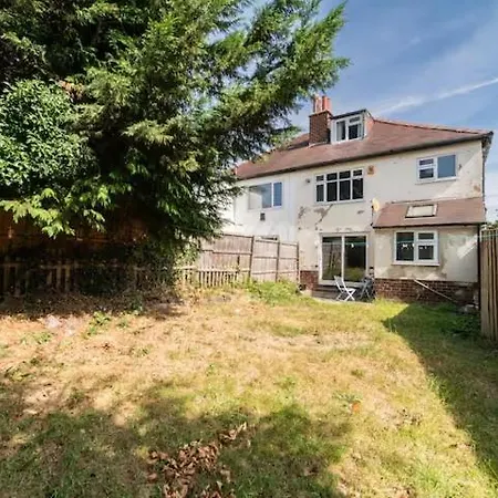 Elegant 4br House , Driveway , Sleeps 9 , *